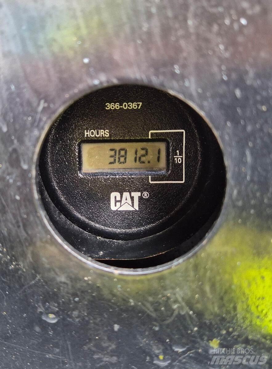 CAT 305E2 Közepes (midi) kotrók 7 t - 12 t
