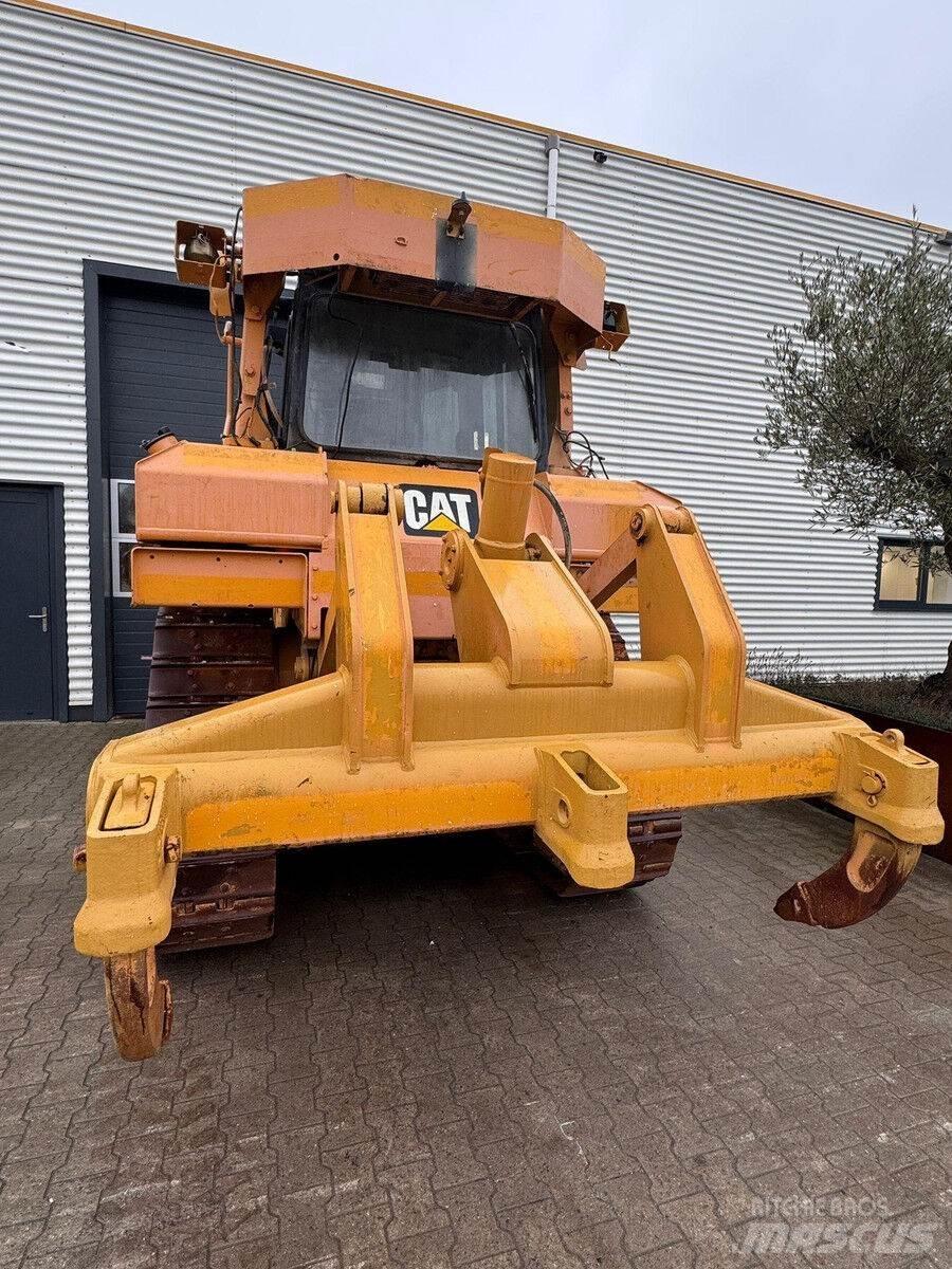 CAT D6T lánctalpas dózerek