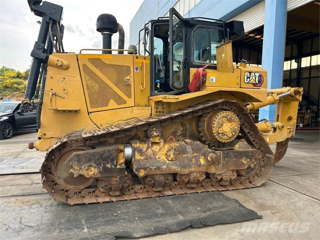 CAT D8T lánctalpas dózerek