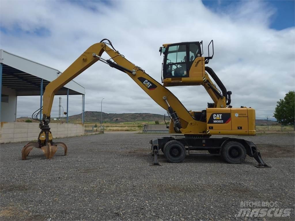 CAT MH3022 Gumikerekes kotrók