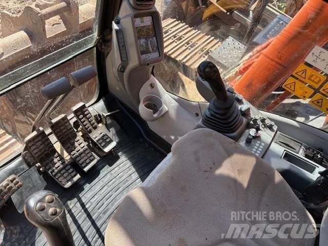 Hitachi ZX210-6 Lánctalpas kotrók