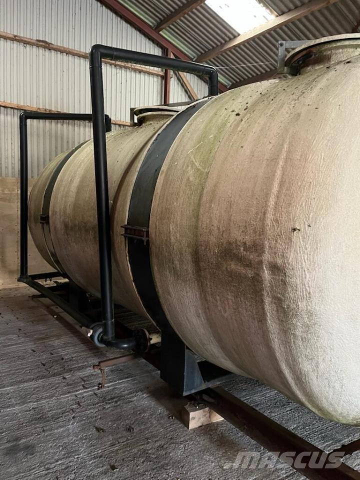  15.000 L vandtank Hulladékároló tartály,ventilátor,felvonó