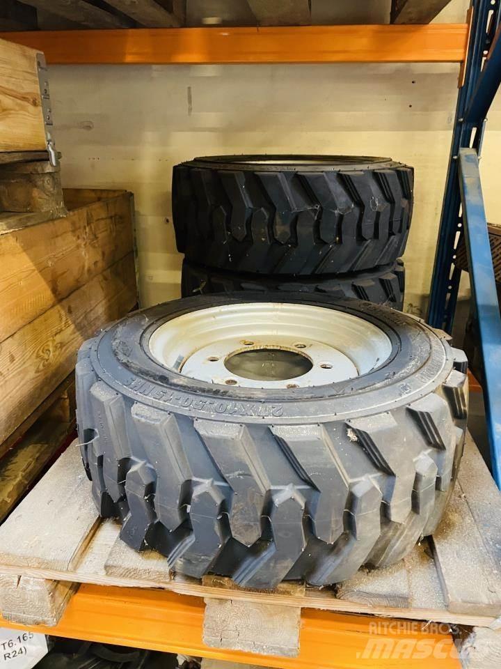 27X10,5X15 Gumiabroncsok, kerekek és felnik