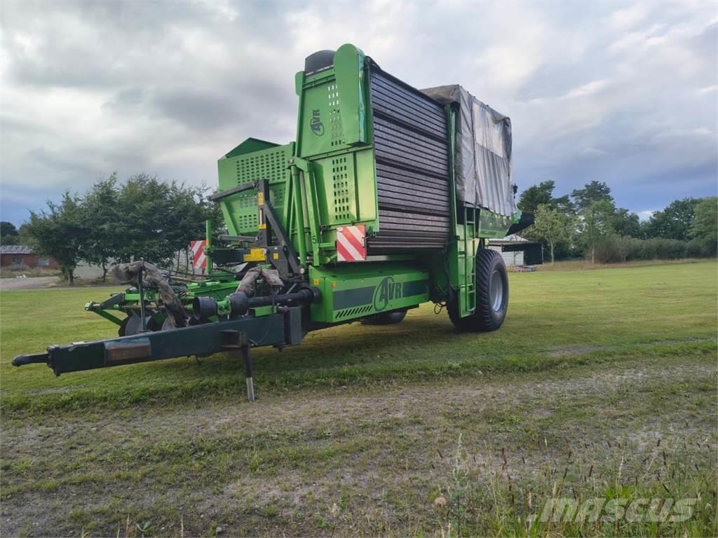 AVR SPIRIT 9200 Burgonya kombájnok és kiszedők
