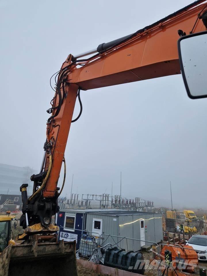 Doosan 255-5 Lánctalpas kotrók