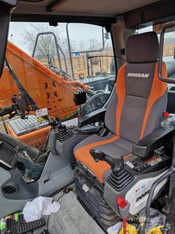 Doosan 255-5 Lánctalpas kotrók
