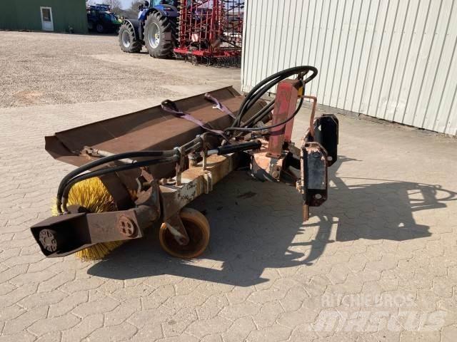  FF 2800 SP Egyéb kommunális gépek