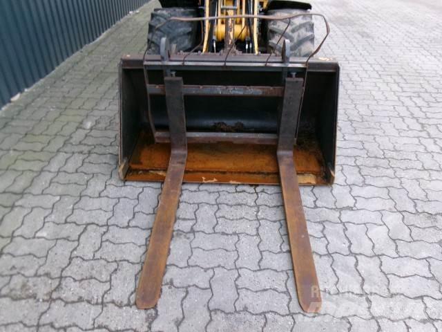 Gehl 340 Mini homlokrakodók