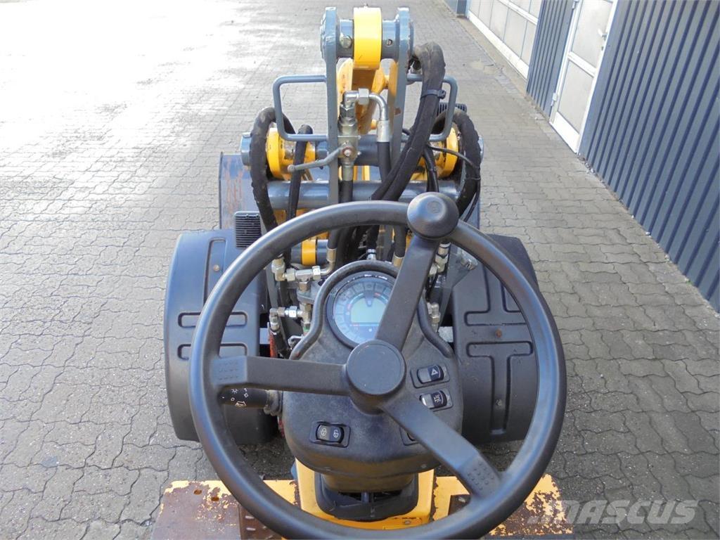 Gehl 340 Mini homlokrakodók