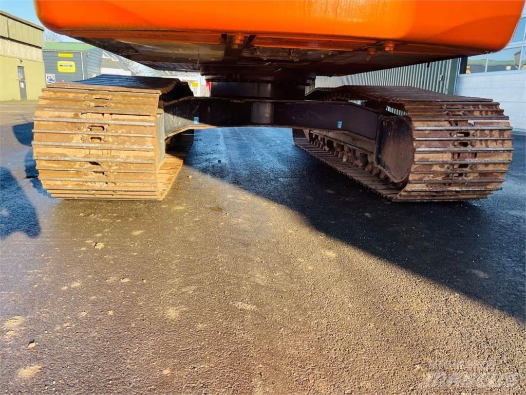 Hitachi ZX210-6 Lánctalpas kotrók