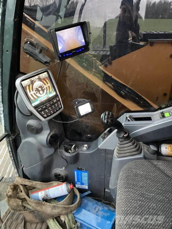 Hyundai HX 145 Lánctalpas kotrók