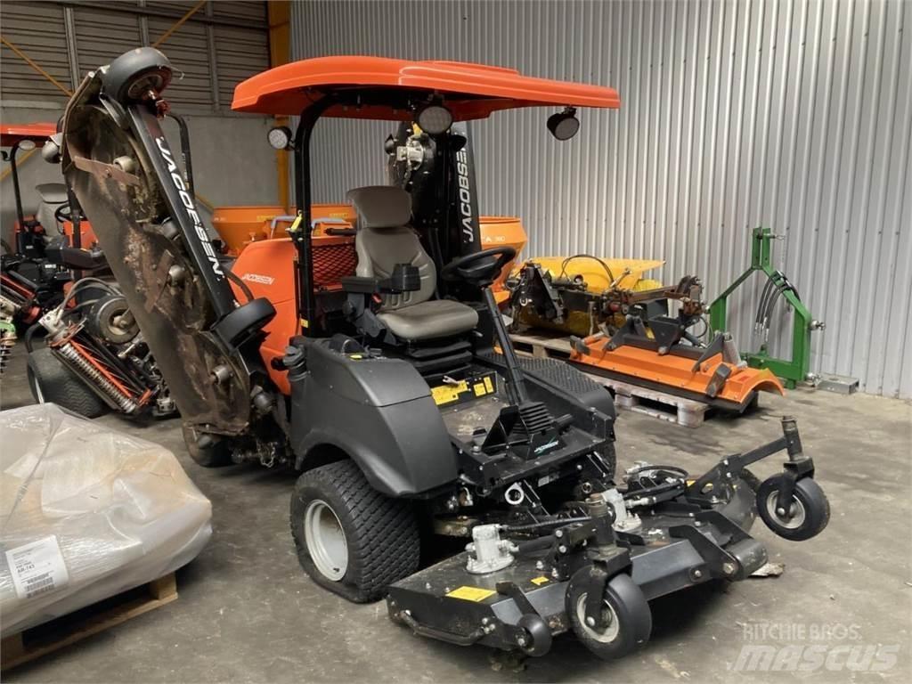 Jacobsen HR700 Kaszák