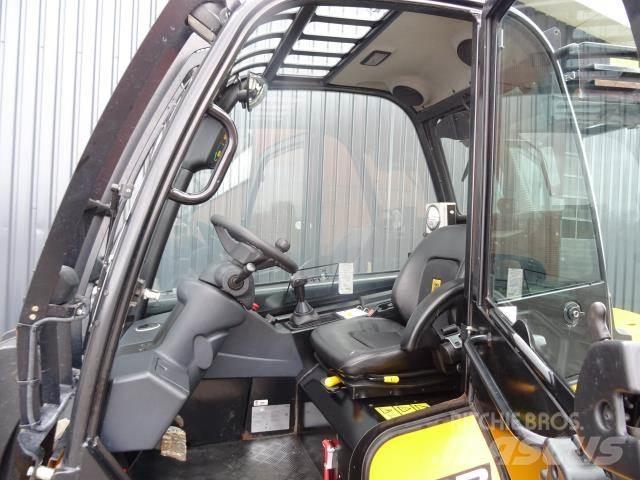 JCB 30D Teleszkópos rakodók