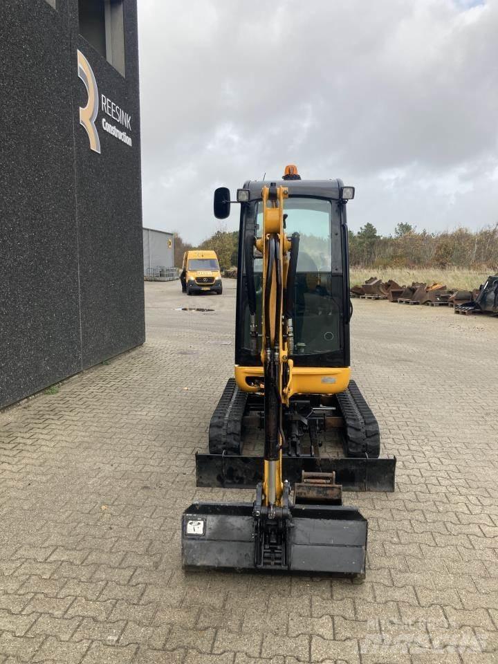 JCB 8020 CTS Mini kotrók < 7t