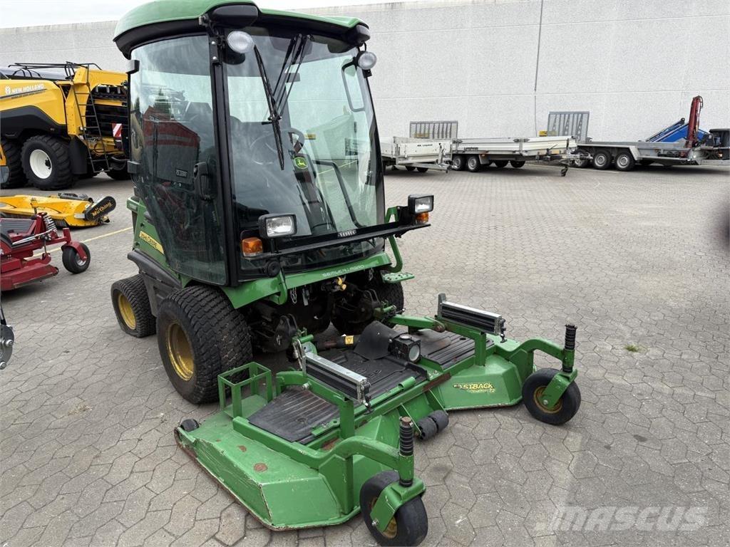 John Deere 1585 Szerszámos kocsi
