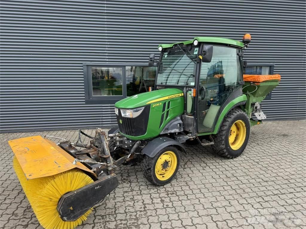 John Deere 2036R Kompakt traktorok