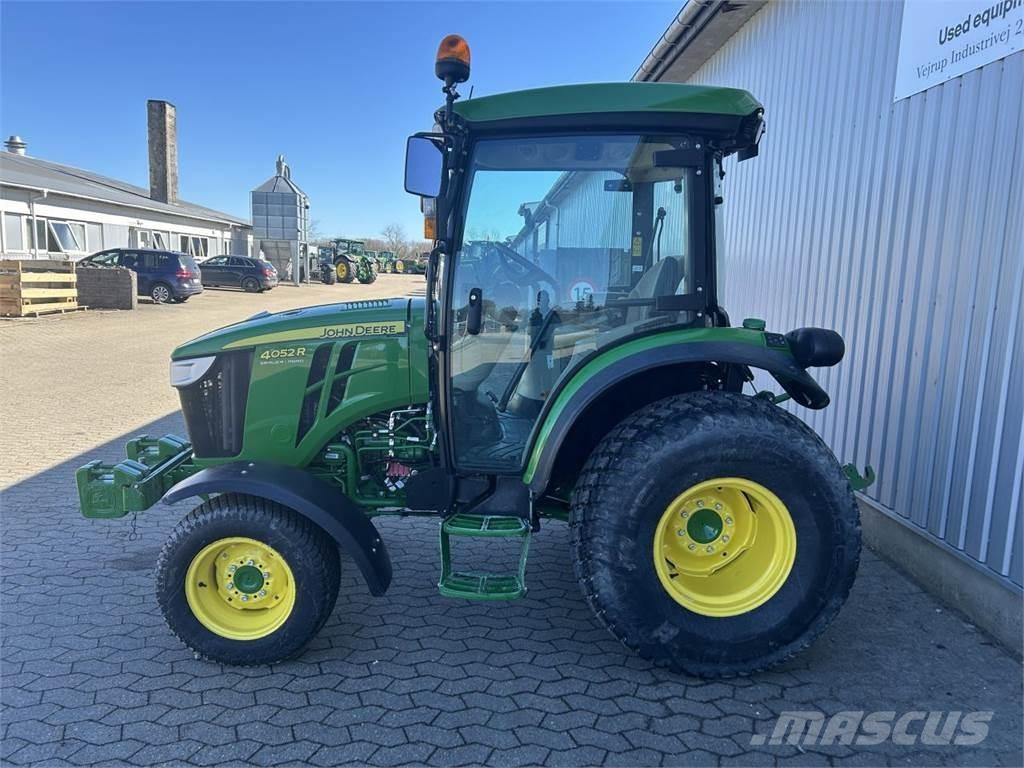 John Deere 4052R Kompakt traktorok