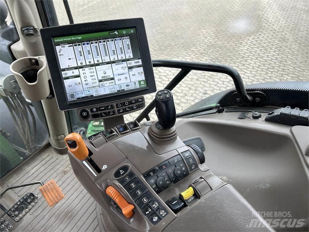 John Deere 6215R Traktorok