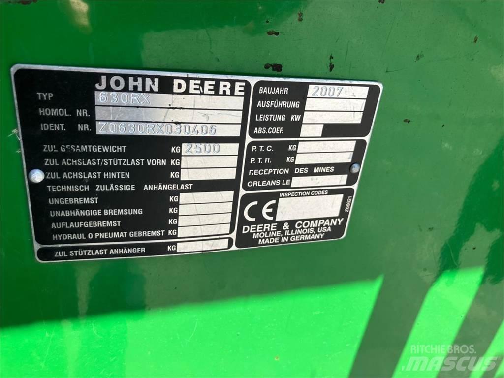 John Deere 630R Kombájn adapterek