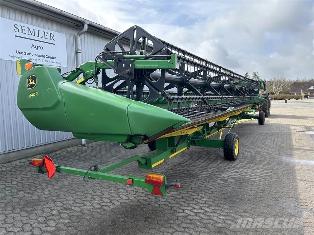 John Deere 640D Kombájn adapterek