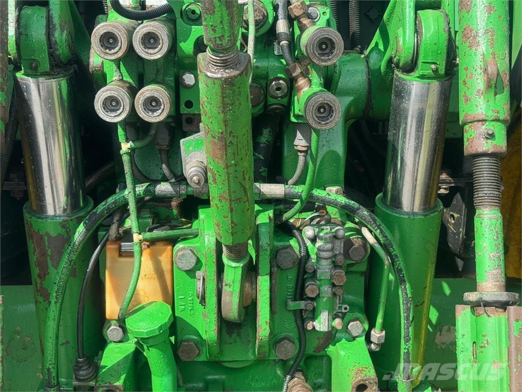 John Deere 6820 Traktorok