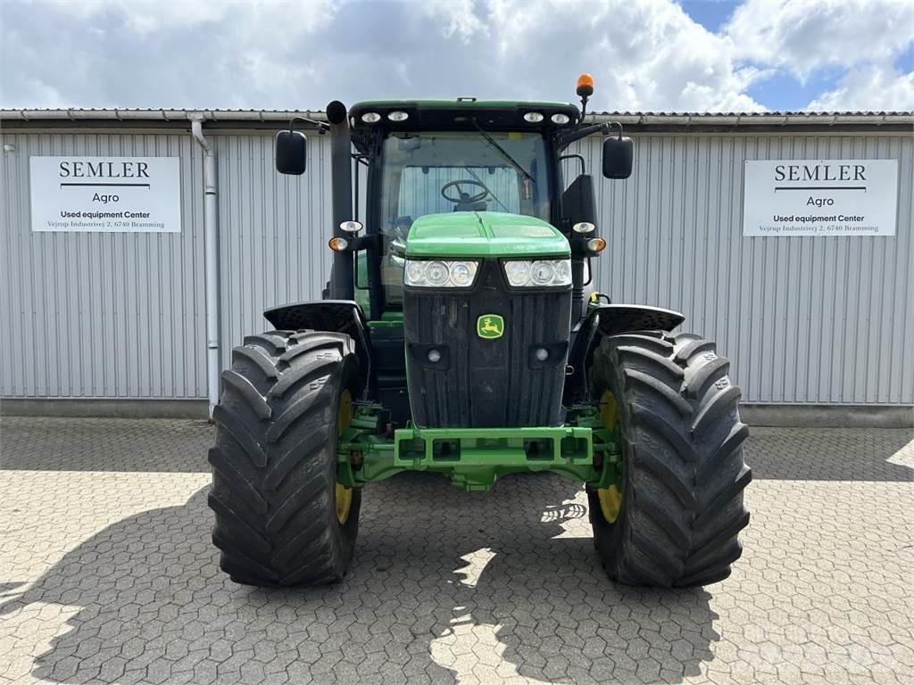 John Deere 7230R Traktorok