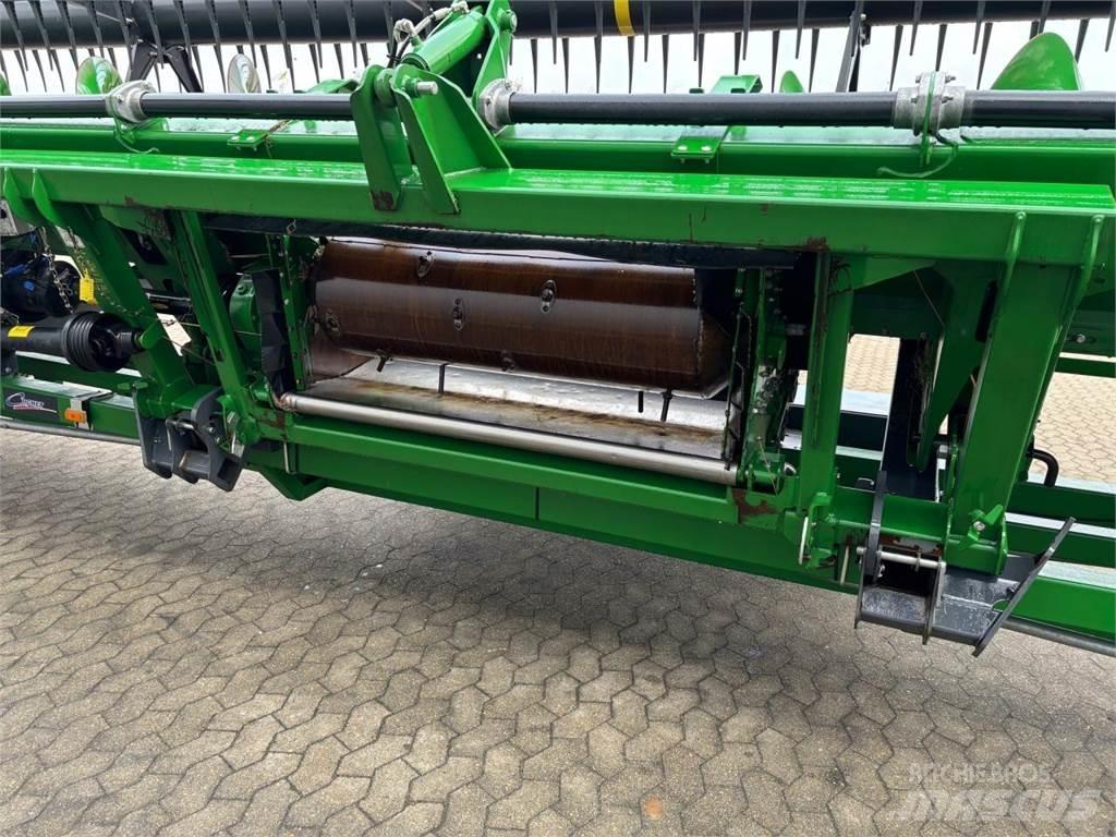 John Deere 735D Kombájn adapterek