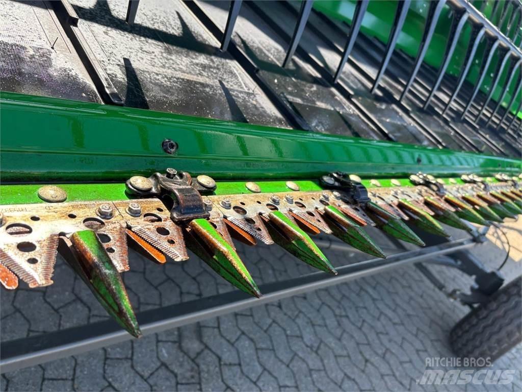 John Deere 735D Kombájn adapterek