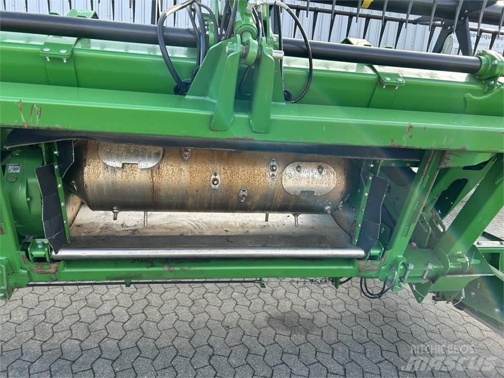 John Deere 740D Kombájn adapterek