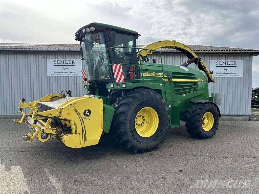 John Deere 7500 Szecskázók