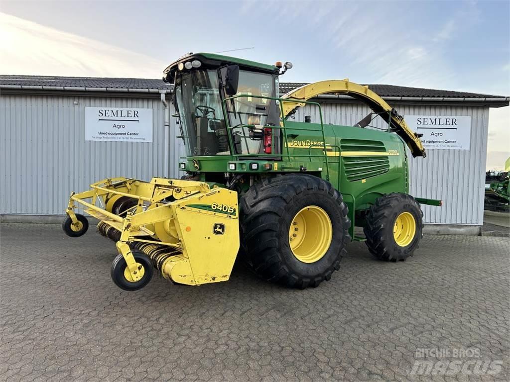 John Deere 7700 Szecskázók