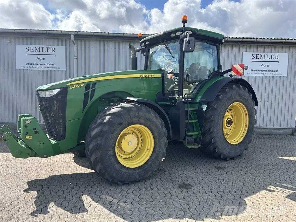 John Deere 8320R Traktorok