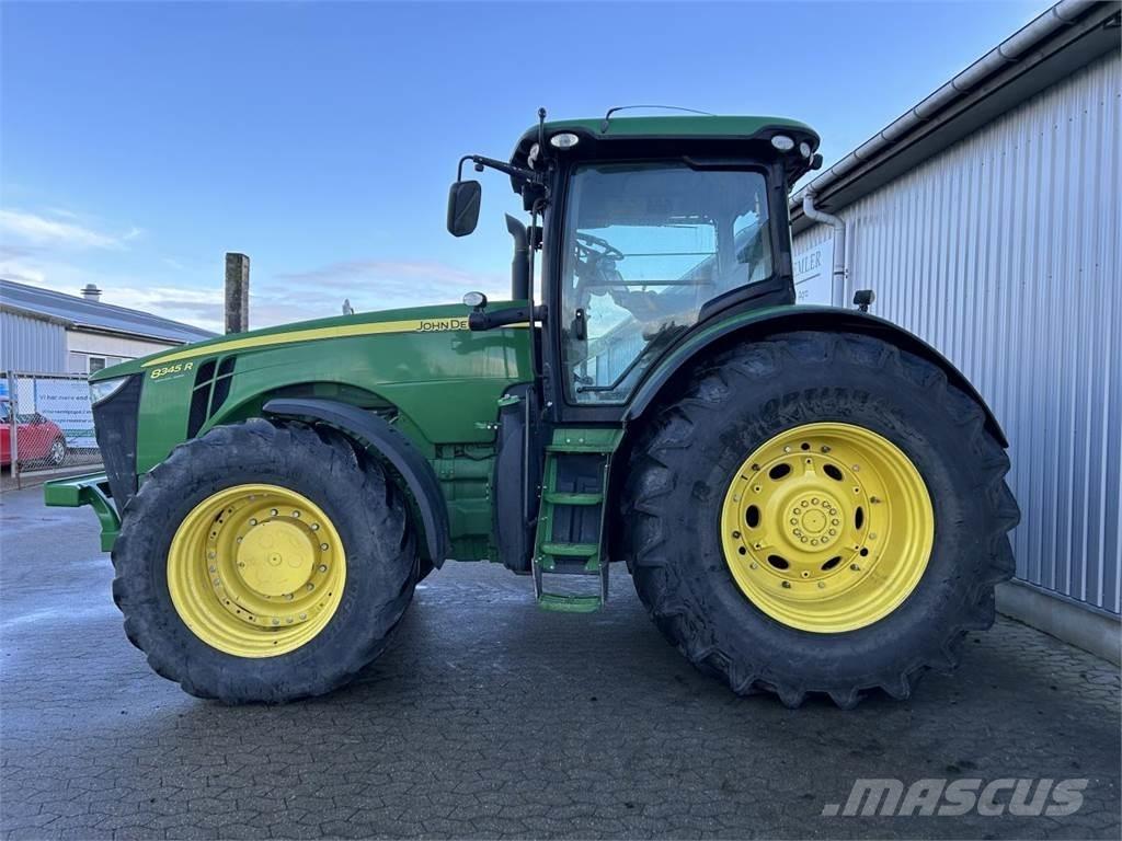 John Deere 8345R Traktorok