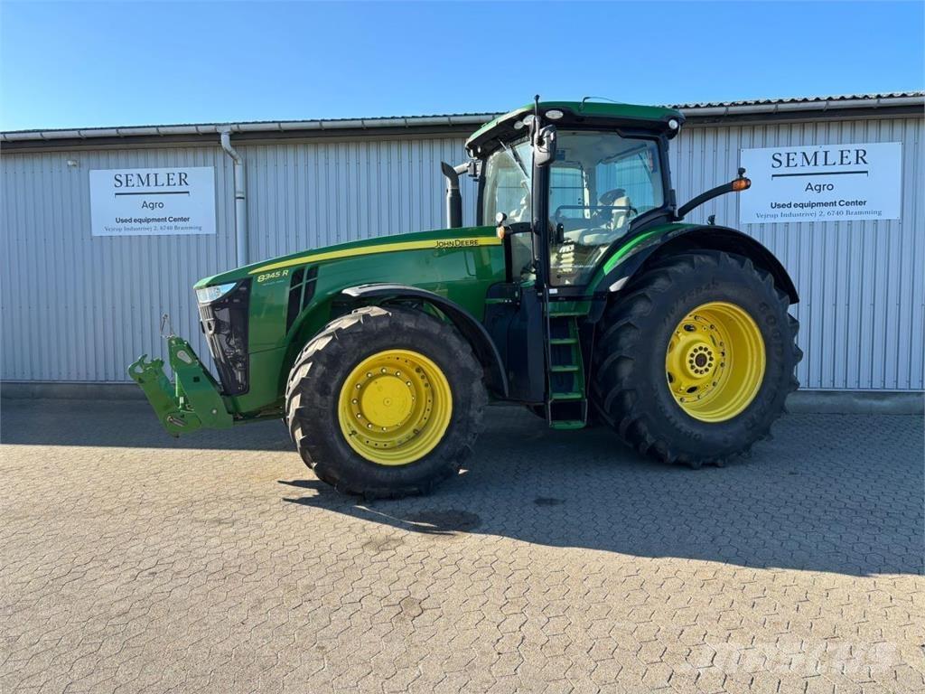 John Deere 8345R Traktorok
