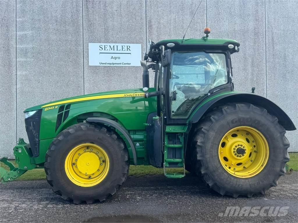 John Deere 8345R Traktorok