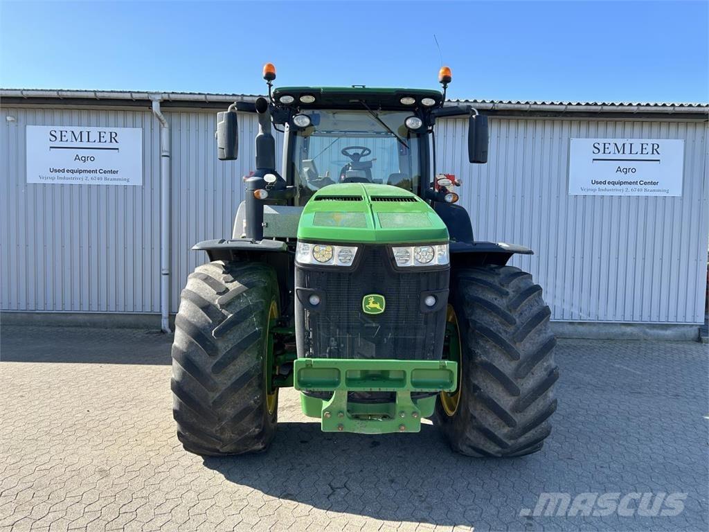 John Deere 8370R Traktorok