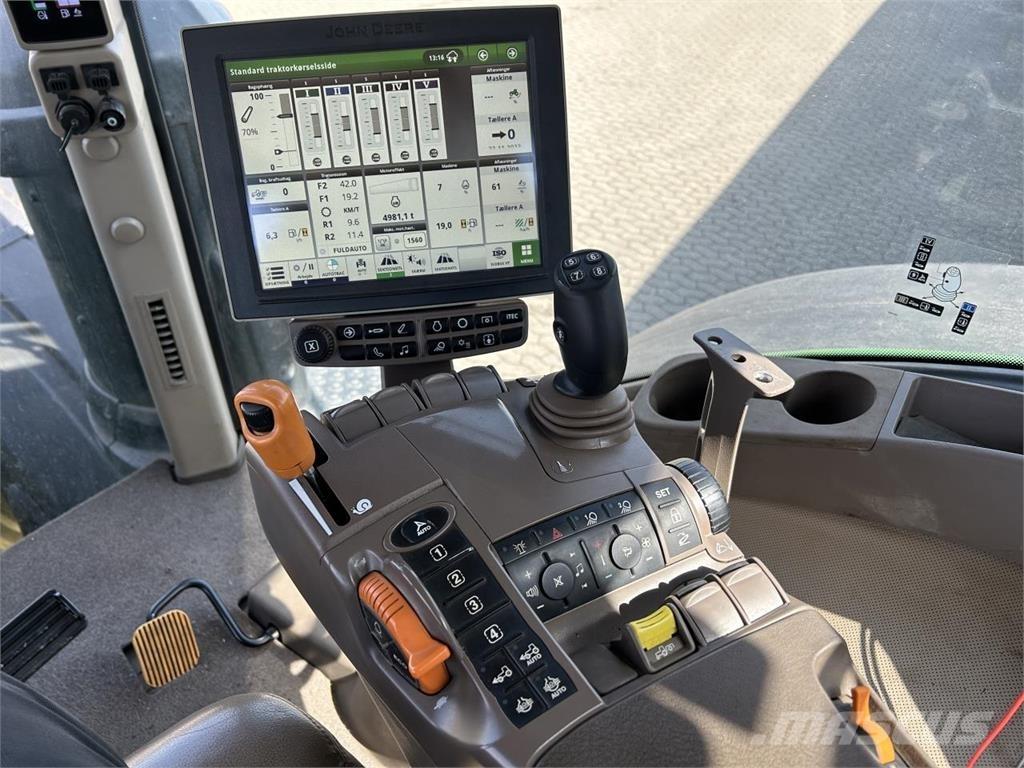 John Deere 8370R Traktorok