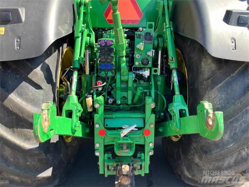 John Deere 8400R Traktorok