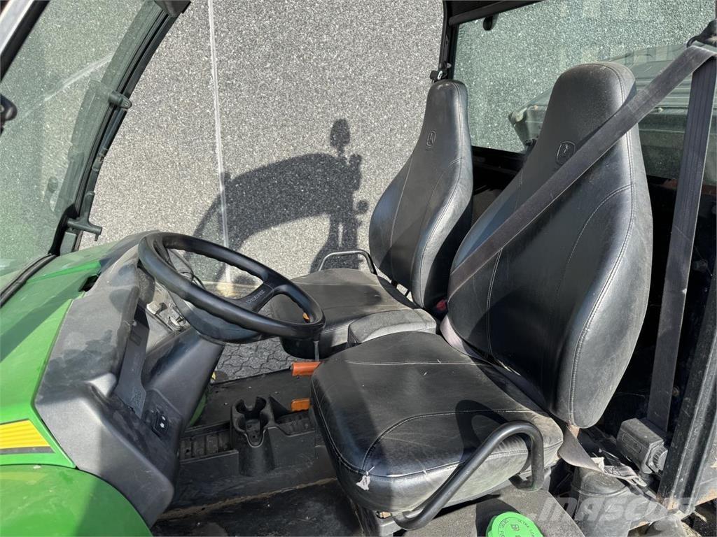 John Deere 855D UTV-k