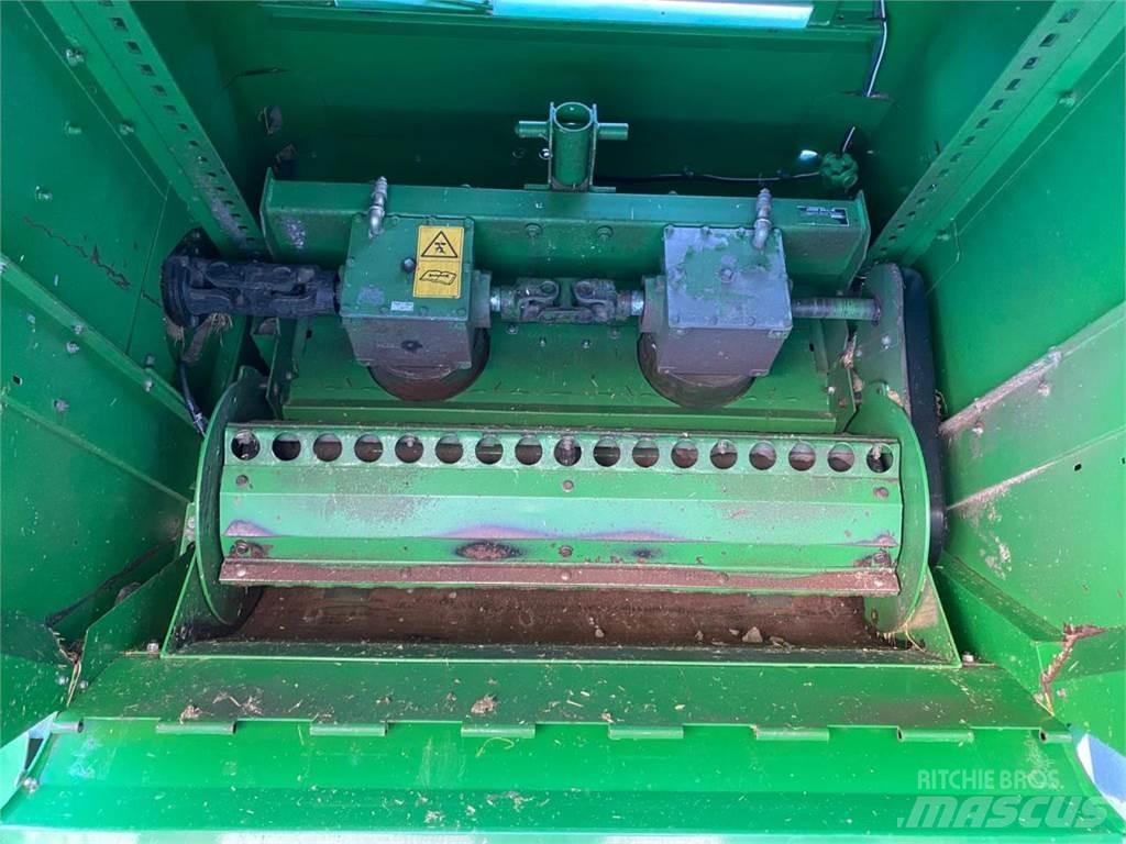John Deere C670 Kombájnok