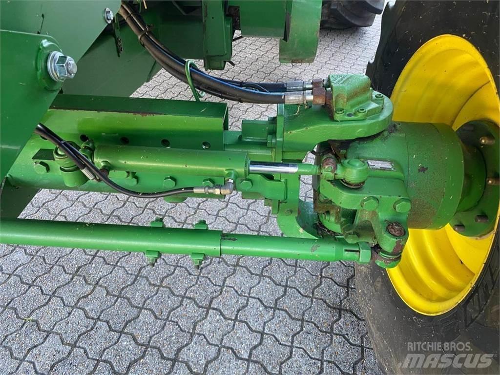 John Deere C670 Kombájnok