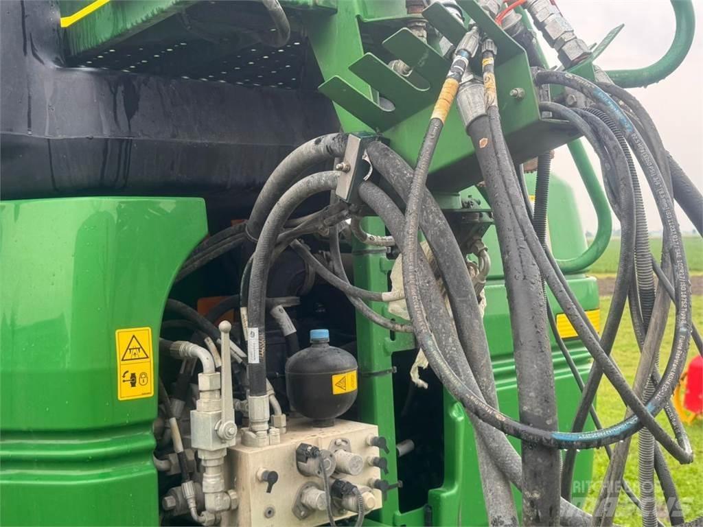 John Deere R952I Vontatott trágyaszórók