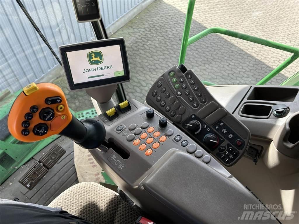 John Deere S690 Kombájnok