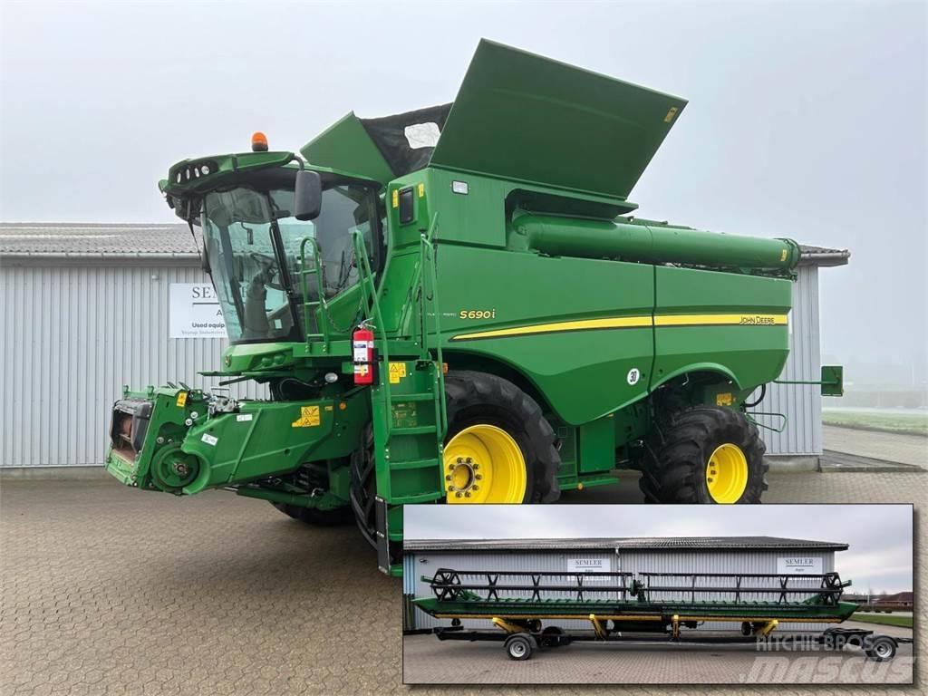 John Deere S690 Kombájnok