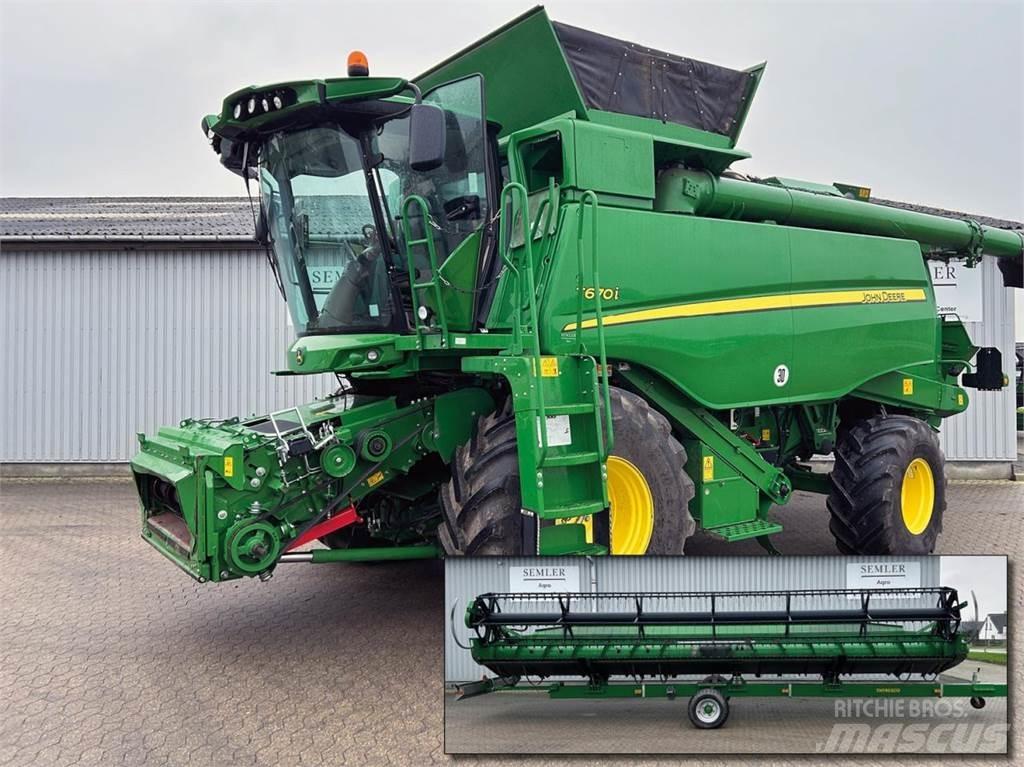 John Deere T670 Kombájnok