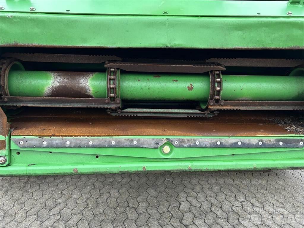 John Deere T670 Kombájnok