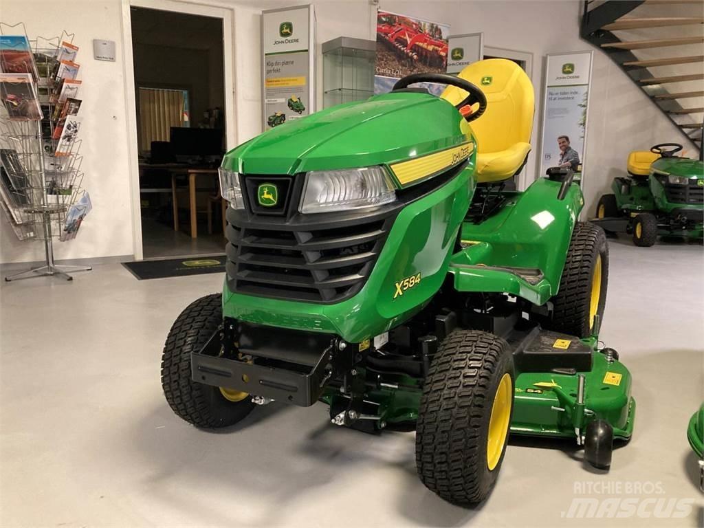 John Deere X584 Kompakt traktorok