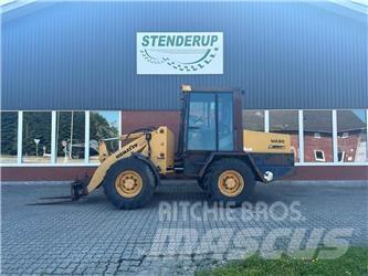 Komatsu WA90 Gumikerekes homlokrakodók