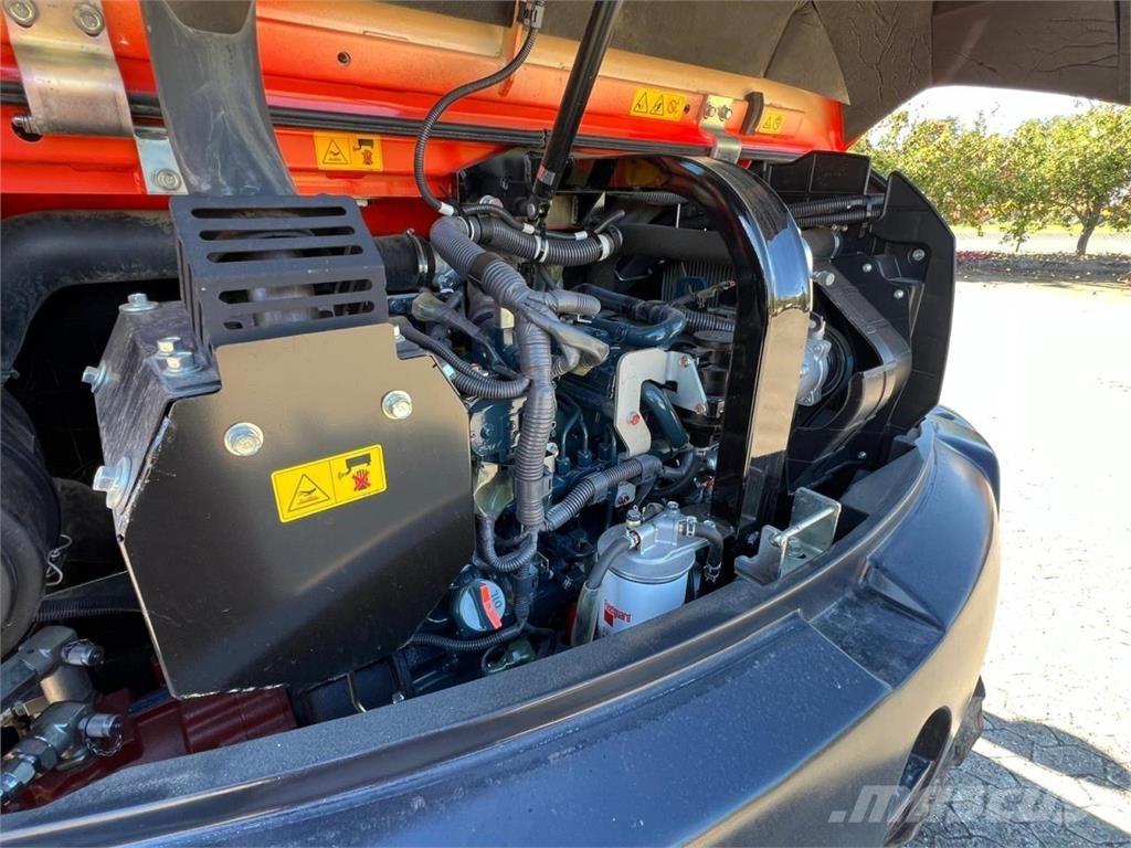 Kubota KX085-5 Lánctalpas kotrók