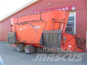 Kuhn 45 M3 Forage wagons